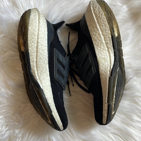 Adidas ultra boost 22 - Picture 3 of 8